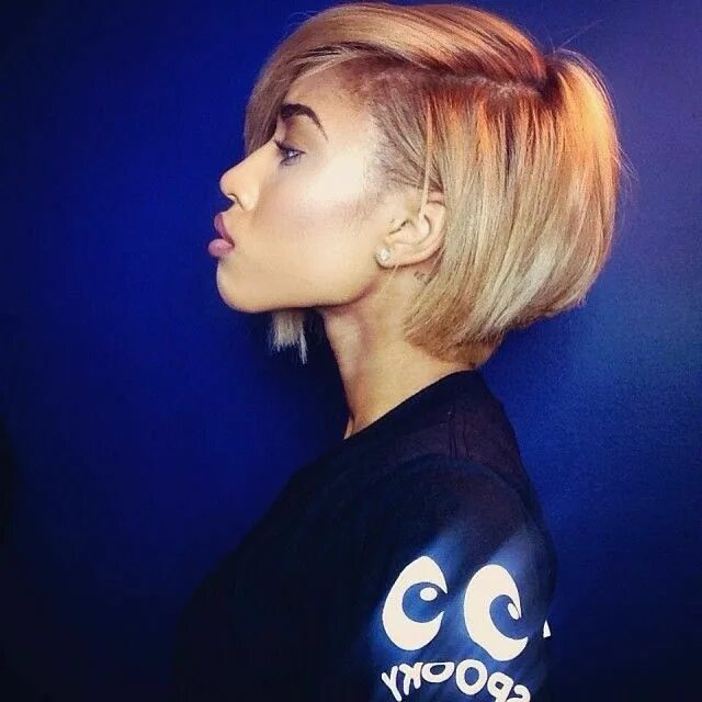 Каре виски стрижка Pin by Erika Nelson on Estilos de cabello! Bob hairstyles, Haircut for thick hai