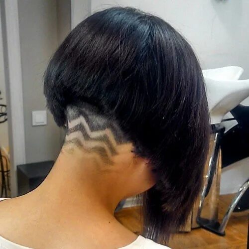Каре выбритый затылок фото Hair Tattoo (хаир тату): стрижки с рисунком в СПб Салон Арлекино - Сеть салонов 