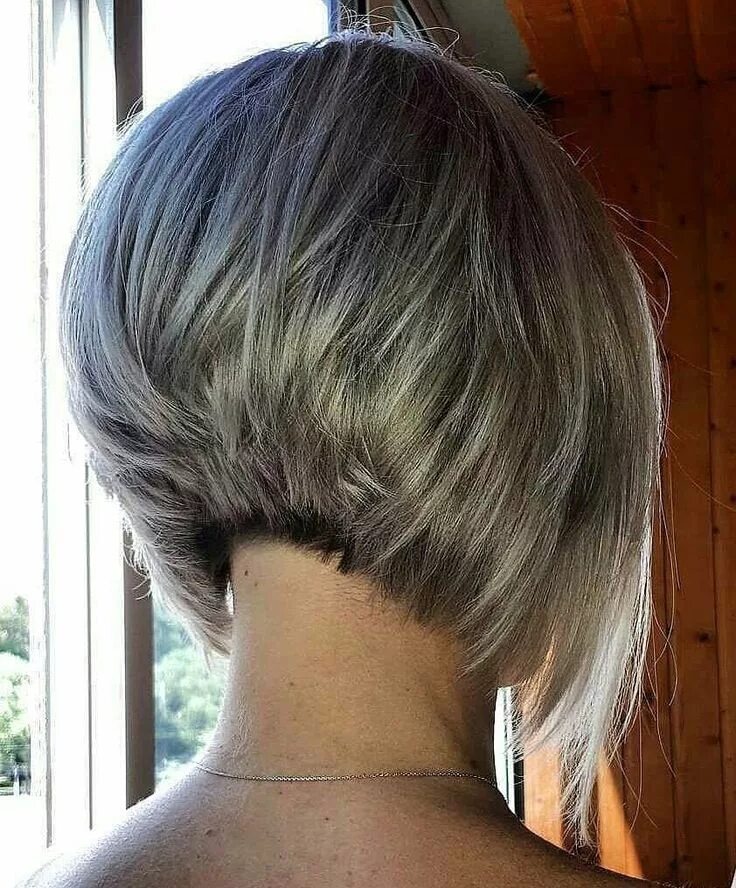 Каре высокий затылок фото Visit our youtub Short bob hairstyles, Thick hair styles, Bob hairstyles for fin