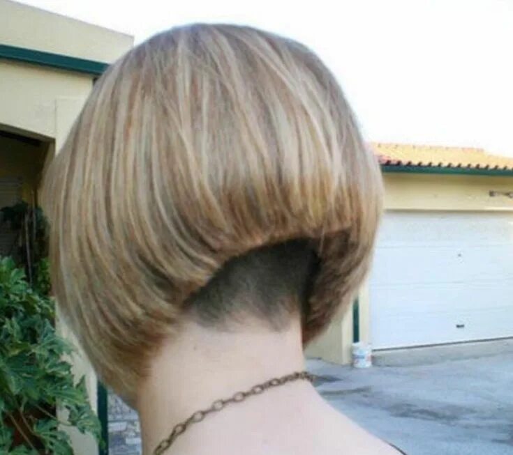 Каре затылок фото Pin by Kapsel voorbeelden en ideeën on Opgeschoren 03 Wavy bob hairstyles, Bob h