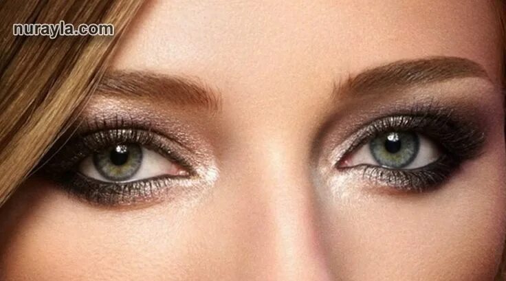 Каре зеленые глаза какой макияж Dumanlı Göz Makyajı Nasıl Yapılır - Nurayla.com Beautiful eyes, Simple eye makeu