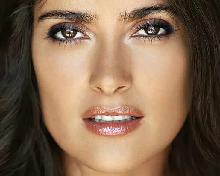 Каре зеленые глаза у женщин фото Salma Hayek Salma hayek, Salma hayek photos, Latina beauty