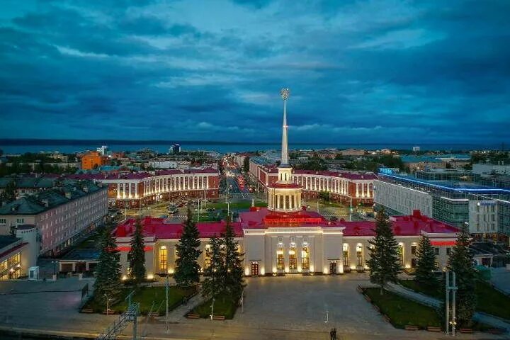 Карелия столица республики фото Экскурсии на площадь Кирова в Петрозаводске