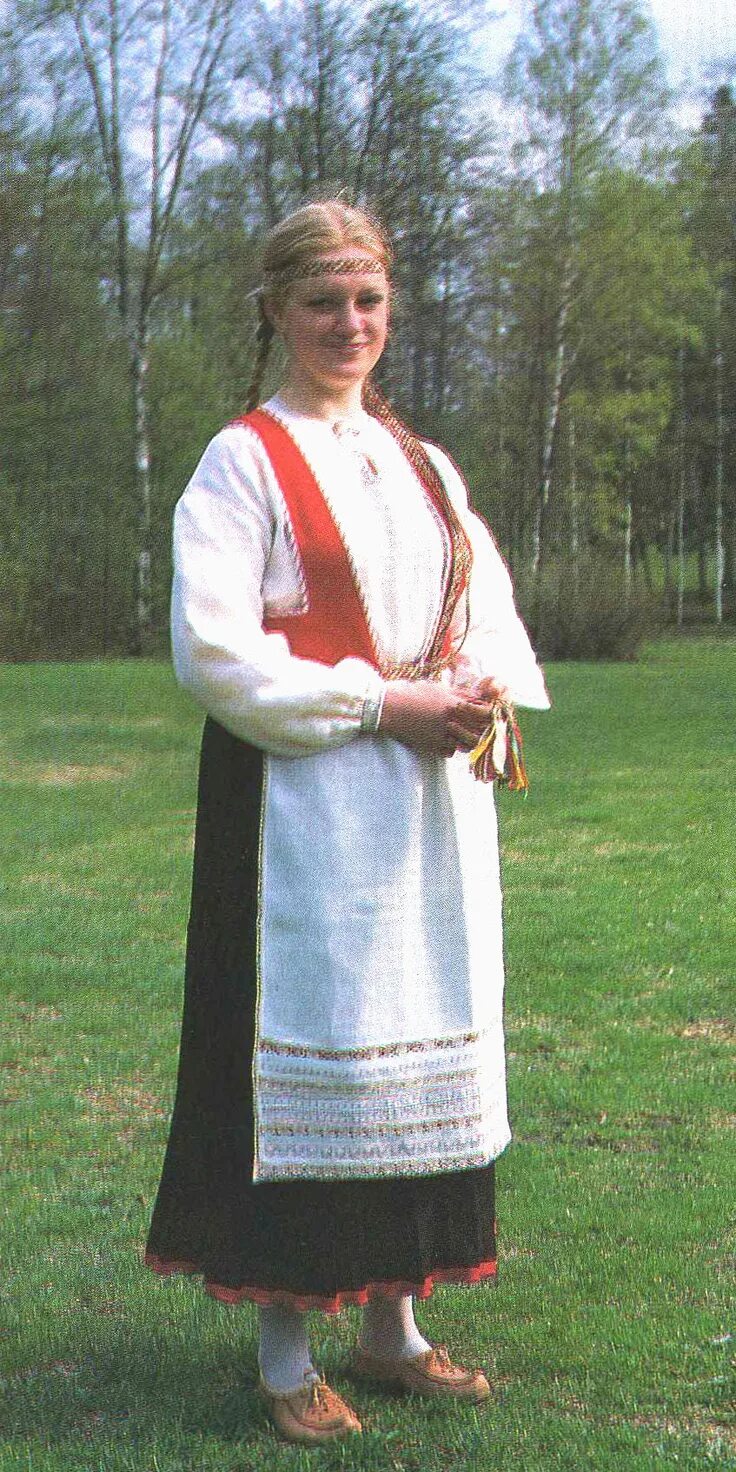 Карельский женский костюм национальный фото Käkisalmi. Carelia Viking dress, Finnish costume, Folk clothing
