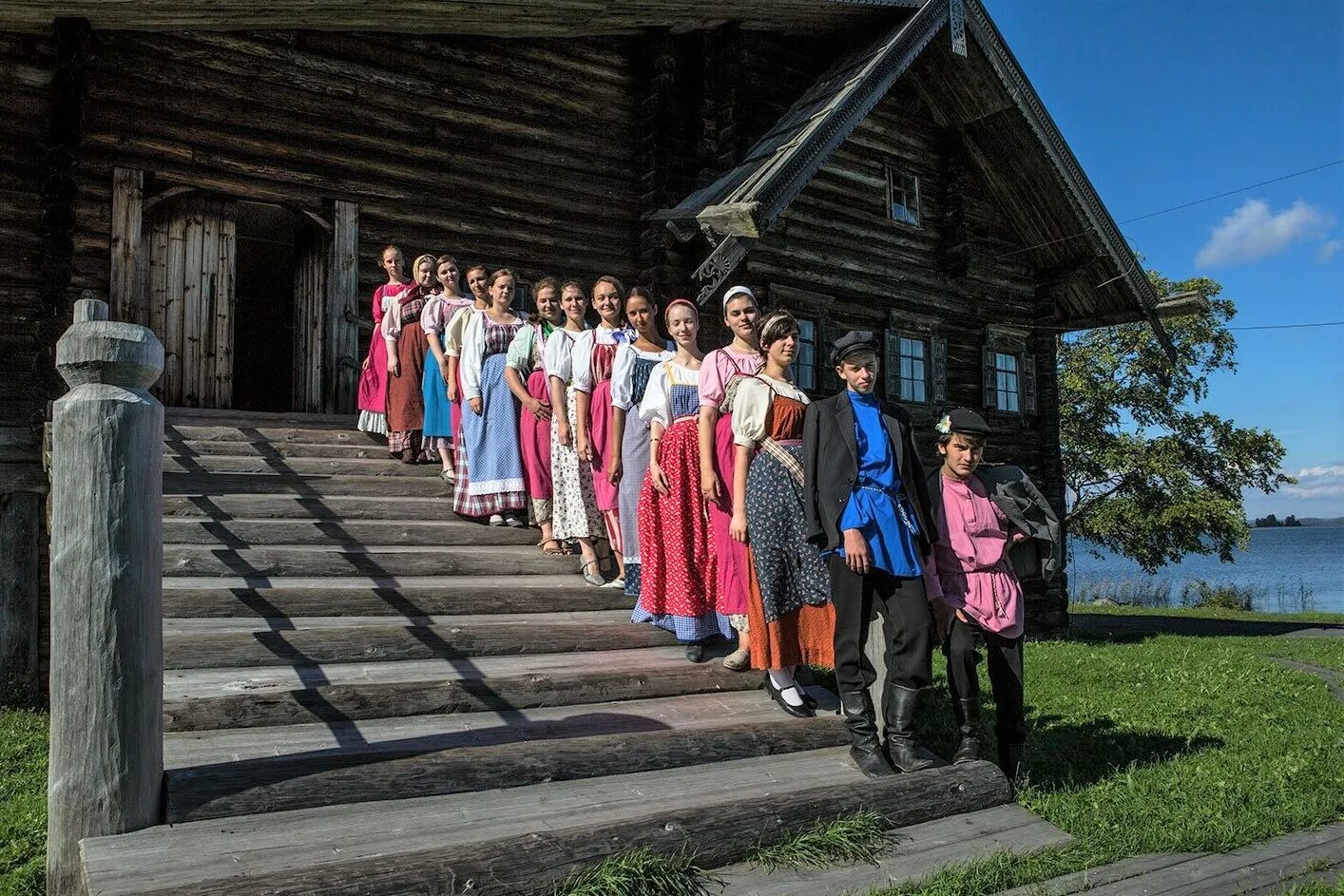 Карелы фото в национальных Вымирающие языки России. Карельский язык - МРГ-Онлайн