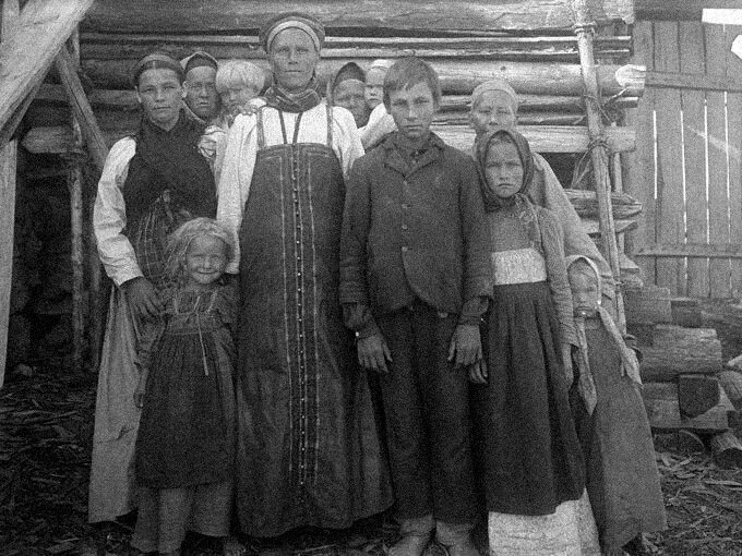 Карелы фото в национальных Чудь белоглазая и другие коренные народы Севера: с кем встретились русские в эти