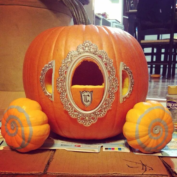Карета из тыквы своими руками фото Cinderella's carriage pumpkin carving (with scrapbooking stick-ons) Pumpkin carv