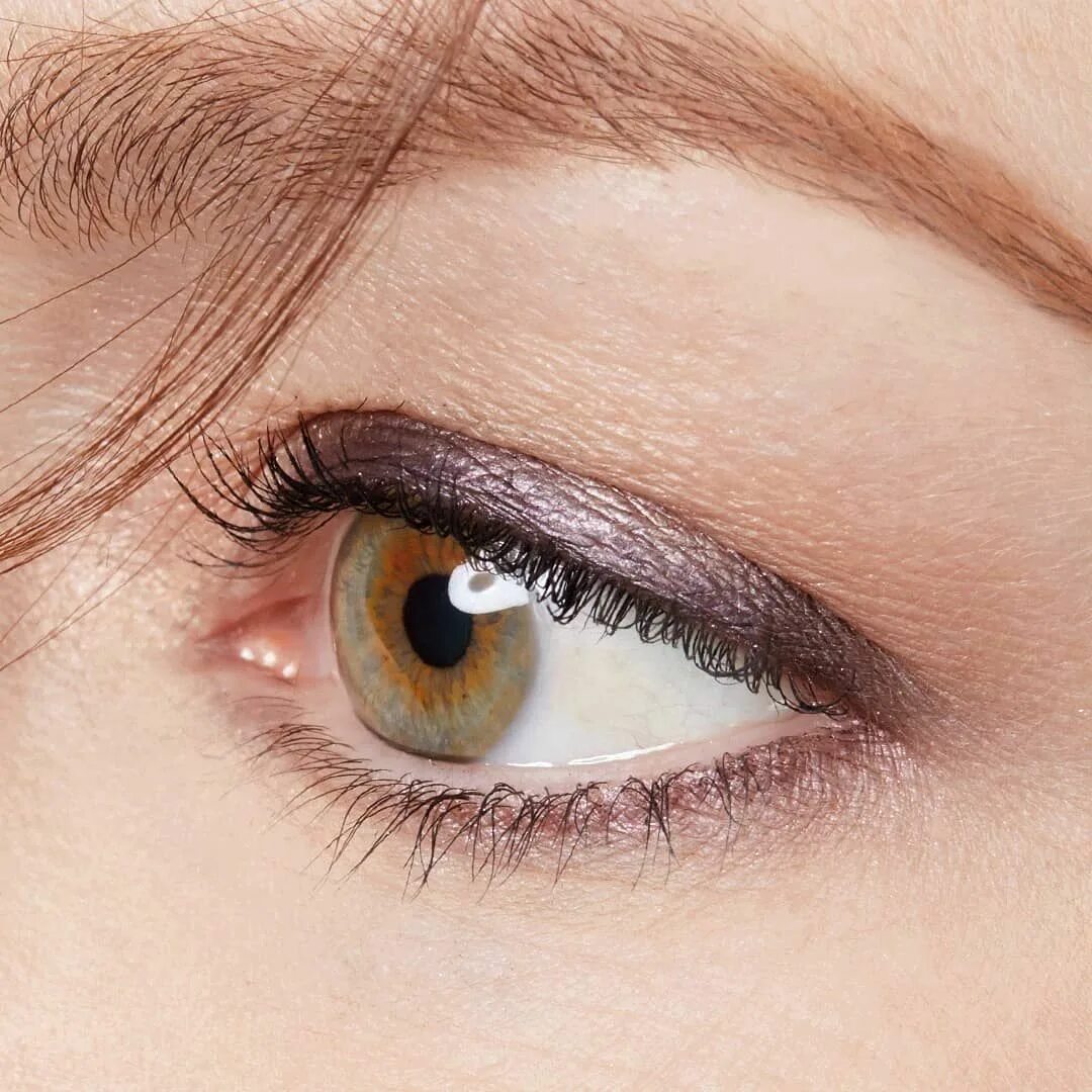 Кари глаза одежда цвет фото How to Choose the Best Eyeliner for Your Eye Color Makeup for hazel eyes, Best e
