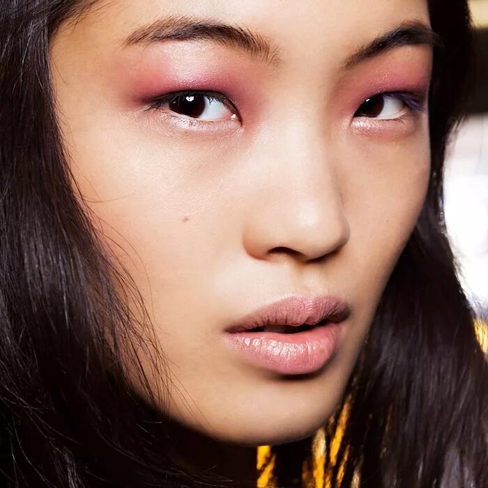 Карие глаза без макияжа I Might Never Go Back to Liquid Liner After Trying These TikTok Techniques Halo 