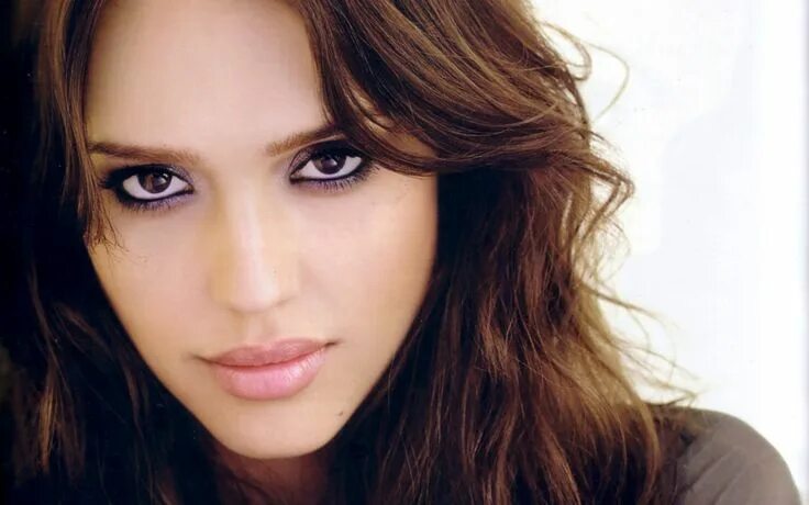 Карие глаза фото девушек Jessica Alba mini biography and beautiful wallpaper Frisure