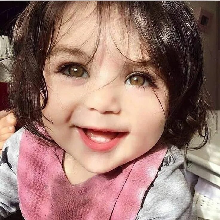Карие глаза фото ребенка Trong hình ảnh có thể có: 1 người, cận cảnh Cute baby boy, Cute little baby, Cut