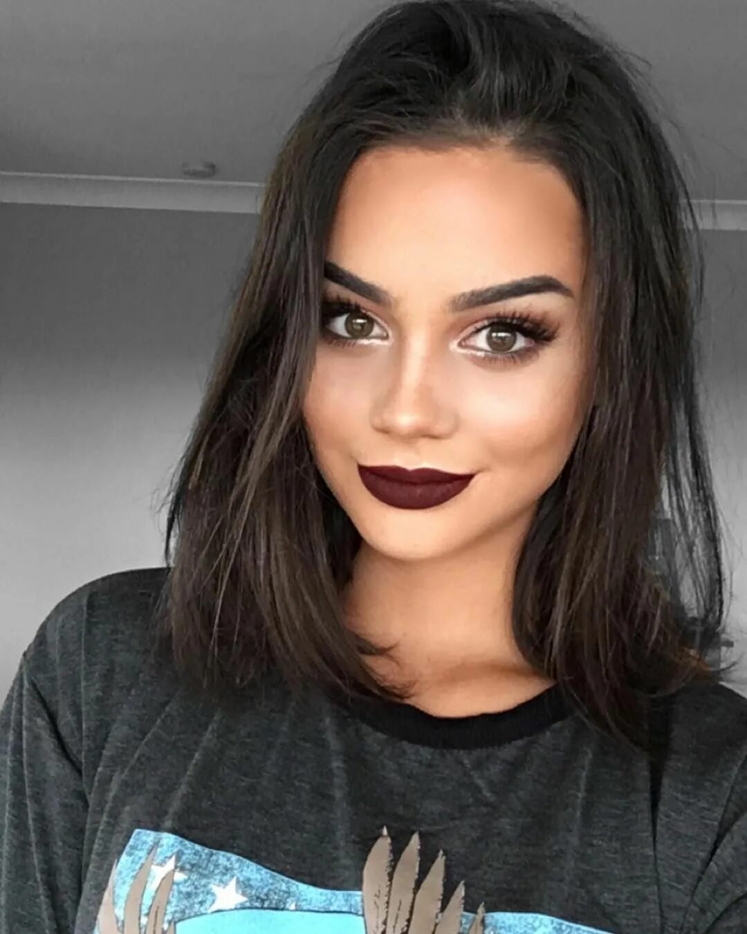 Карие глаза и черные брови фото ISABELLA FIORI on Instagram: "Tutorial on this look just went up on my channel, 