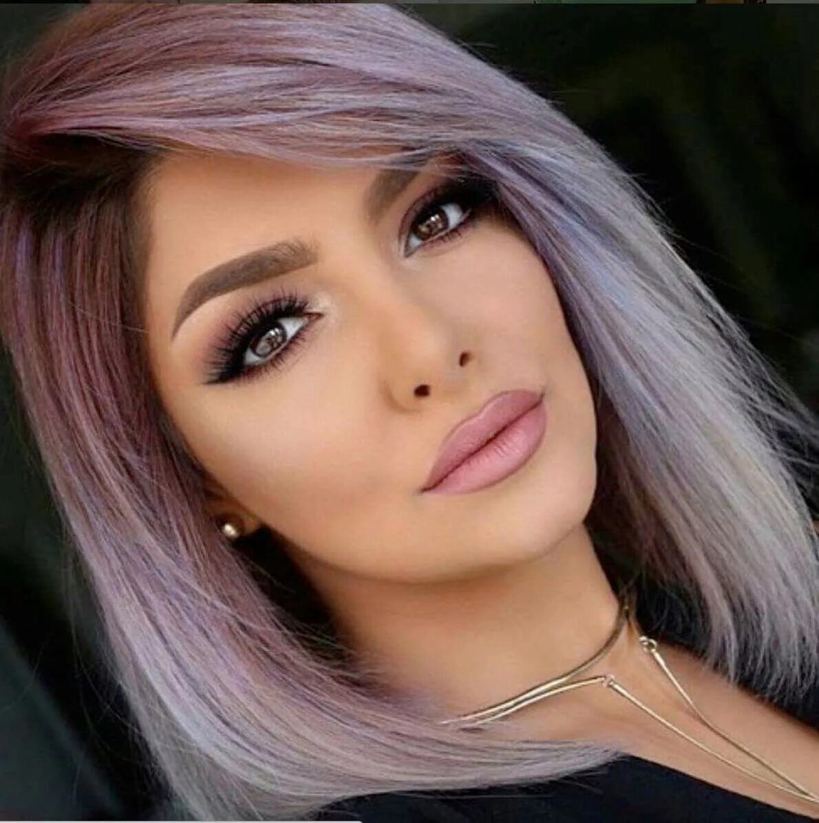 Карие глаза стрижка и цвет волос Mineral Makeup BeautiZen Silver purple hair, Purple hair, Hair makeup