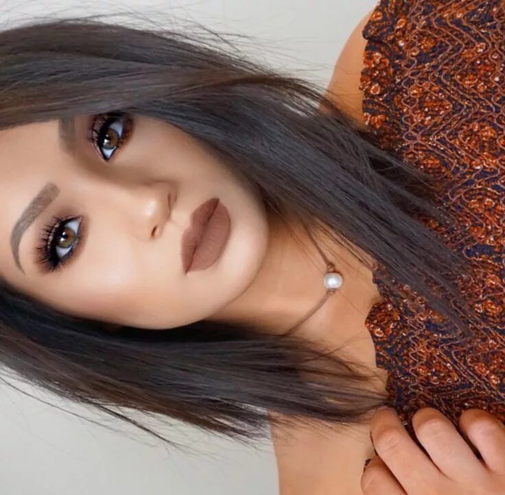 Карие глаза стрижка и цвет волос Pin on Hair/Makeup/Nails Which hair colour, Hair makeup, Brown lip
