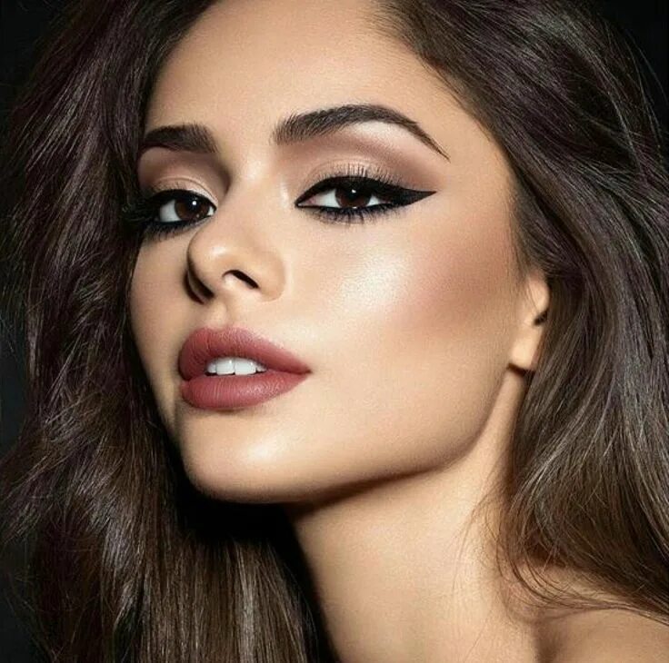 Карие красивая макияж Pin von Judy Edwards auf Eyes Have It Haar make-up, Cooles makeup, Make up augen