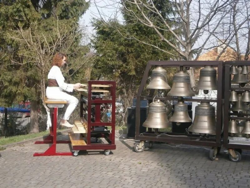 Карильон фото инструмента Концерт на карильоне в Софии Киевской " Культура і мистецтво