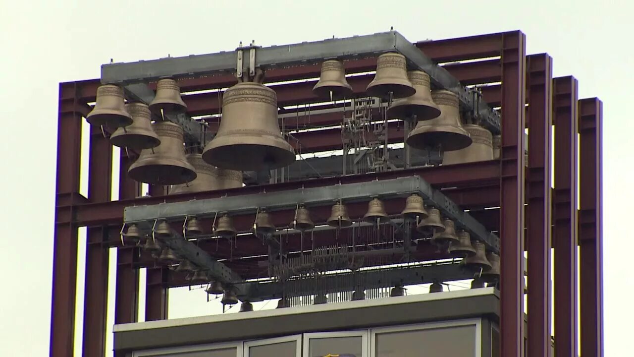 Карильон музыкальный инструмент фото Carillon bells dedicated at the UW - YouTube