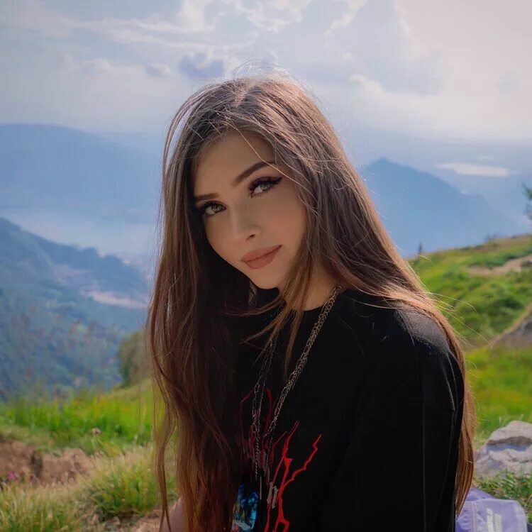 Карина фото волгоград Сайт знакомств Уфа, Карина, 28 - фото девушки