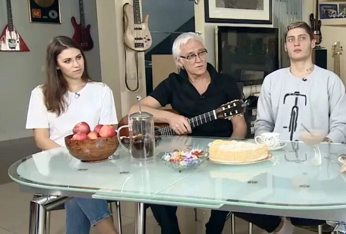Карина и маршал фото Струны души Александра Маршала: О чём молчит известный рок-музыкант