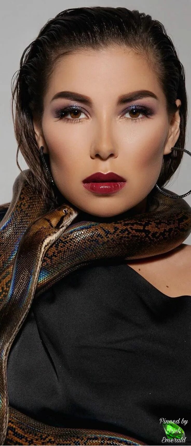 Карина нигай фото до пластики и после Pin on Snake Style Snakeskin fashion, Fashion, Nose ring