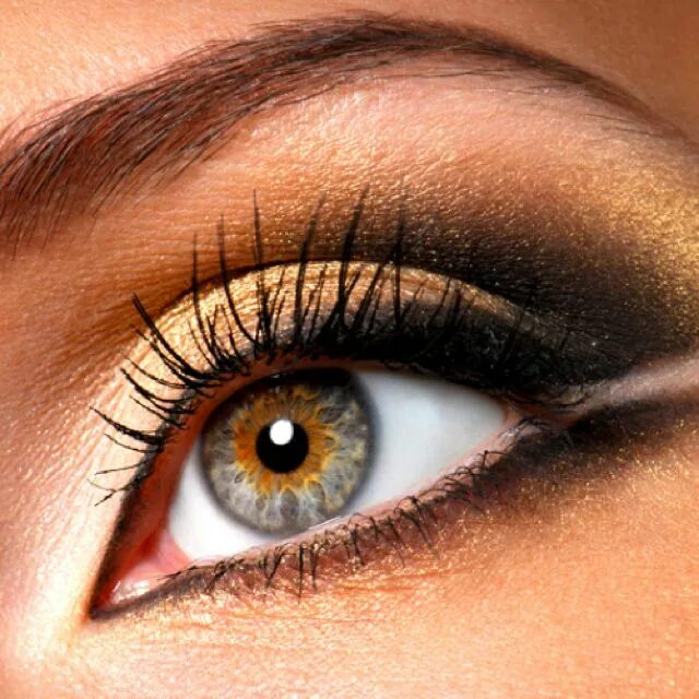 Карий цвет глаз фото Doubled winged liner. Makeup for small eyes, Makeup tips for small eyes, Eye mak