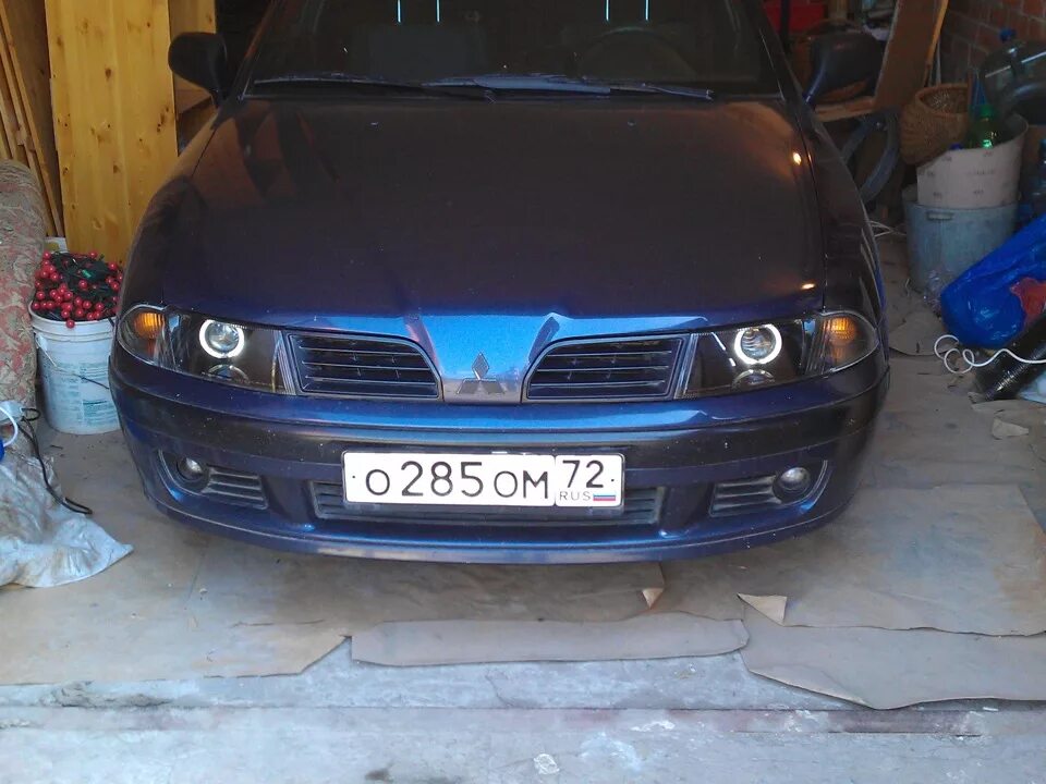 Каризма тюнинг фары Установка линз в штатную оптику - Mitsubishi Carisma, 1,6 л, 2002 года запчасти 