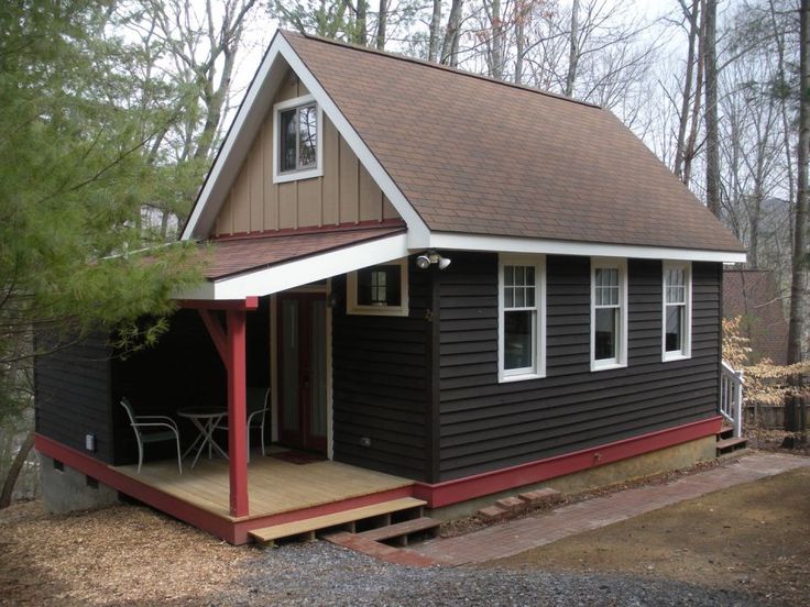 Каркасные дома дачи фото Gallery: Cozy cottage in the woods near Asheville Tiny house vacation, Tiny cott