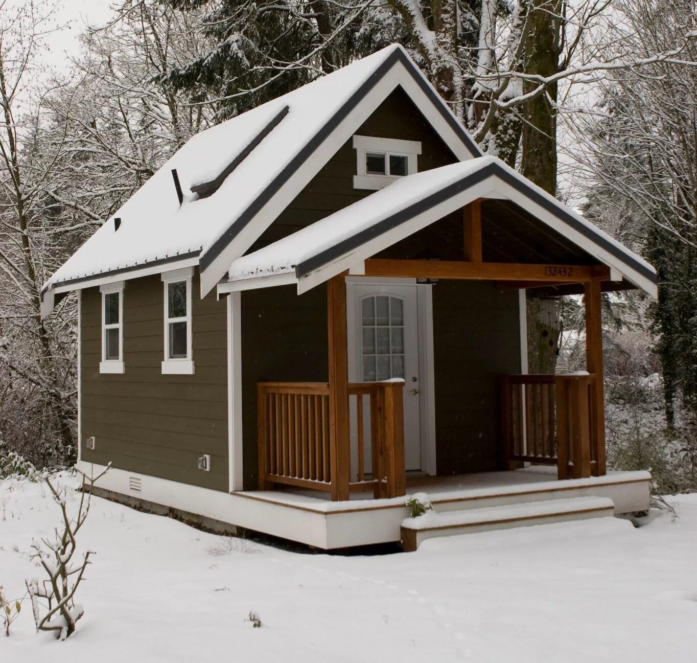 Каркасный дом дешевый вариант Stinkin' Cute! I'd live here....with a garage. Backyard cottage, Tiny house move