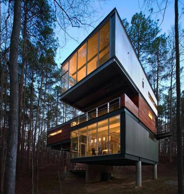 Каркасный дом на сваях фото проекты Mike Rantilla&#39;s Award Winning Personal Home: A Modern Cabin In ... Unique ho