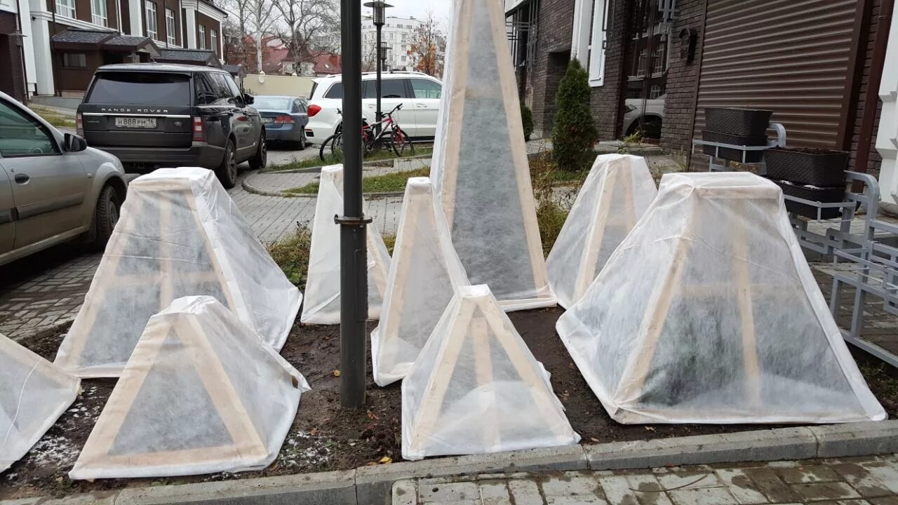 Каркасы для укрытия роз на зиму фото Укрытие растений на зиму, изготовление каркасов, Казань - Озеленение Казань