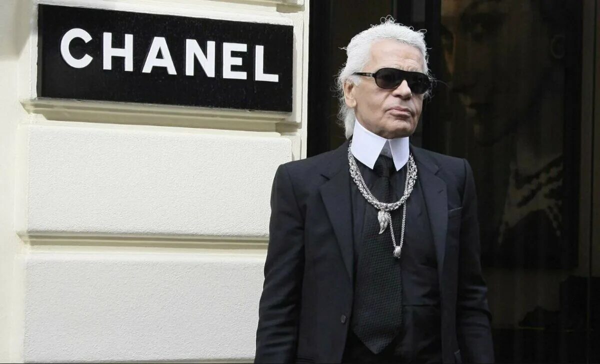Карл лагерфельд фото молодой "История Chanel: от Коко до Карла": Краткий анализ истории бренда Chanel. Часть 