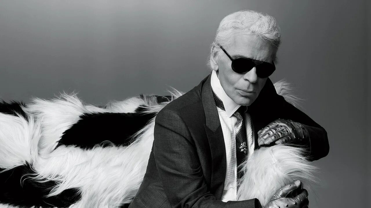 Карл лагерфельд фото молодой A Tribute To Karl Lagerfeld British Vogue British Vogue