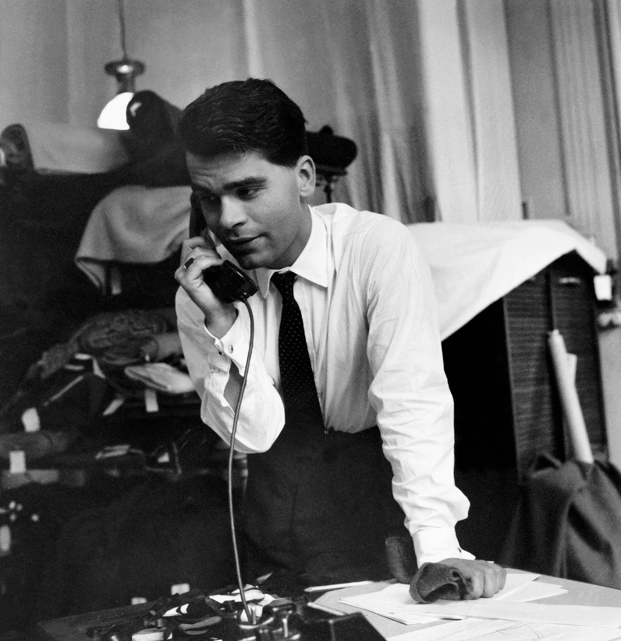 Карл лагерфельд в молодости фото Six Decades of Karl Lagerfeld - The New York Times