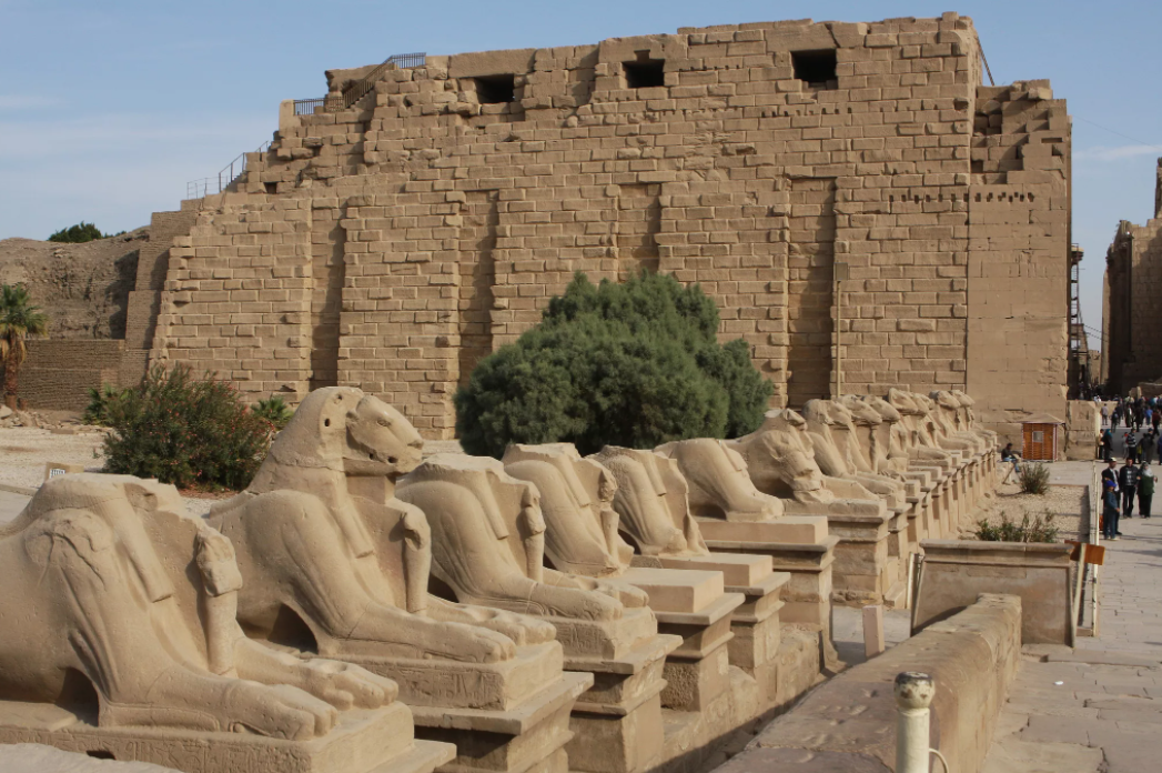 Карнакский храм в луксоре фото Самый большой храм в мире. Едем в Луксор 100 Дорог Дзен