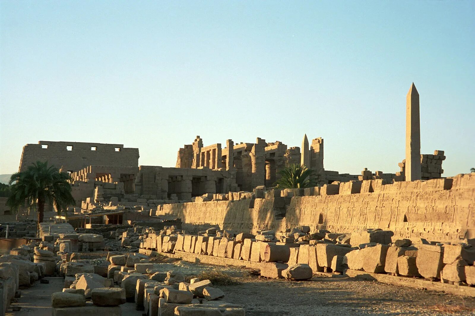 Карнакский храм в луксоре фото File:Karnak20(js).jpg - Wikimedia Commons