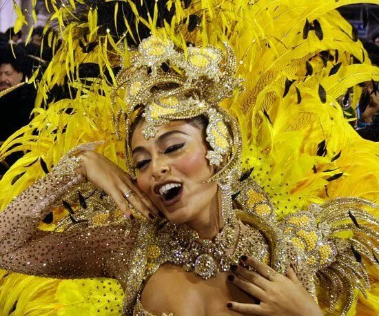 Карнавал фото в купальнике See Celebratory Mardi Gras Beauty Looks From Around the World Beauty, Korean bea