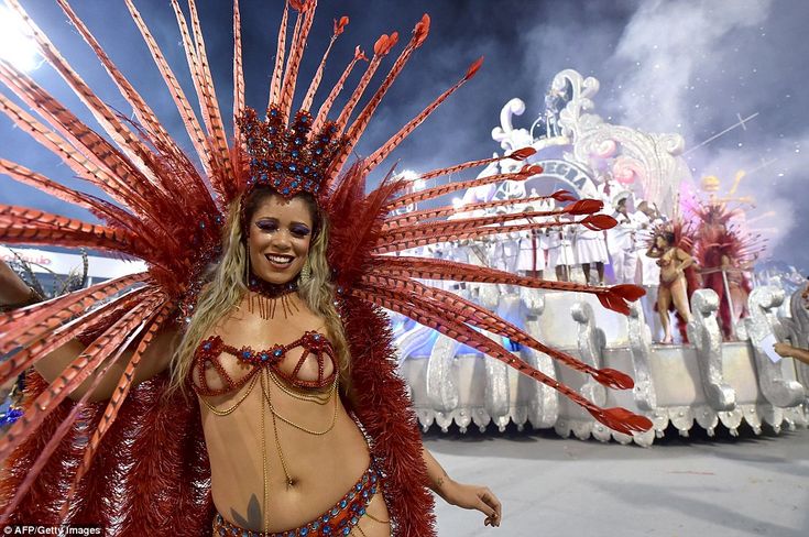 Карнавал горячие фото Brazil's five day carnival gets underway despite Zika fears