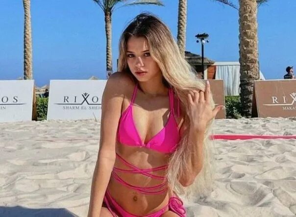 Карнавал и гаврилина фото в купальниках Julia Gavrilina hot photos in a swimsuit: new pictures More: https://jb5.ru/yuly