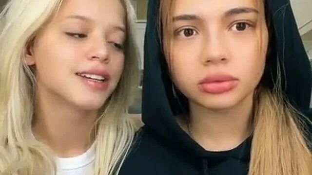 Карнавал и юля гаврилина фото ВАЛЯ КАРНАВАЛ И ??? Упс - смотреть онлайн короткое видео (shorts) от "rutube_acc