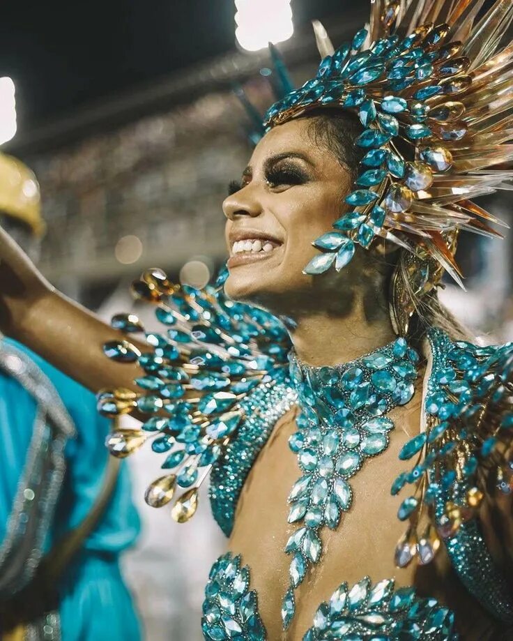 Карнавал певица фото Rio Carnival: all the Best Pictures from 2020 Carnival Celebrations Rio carnival
