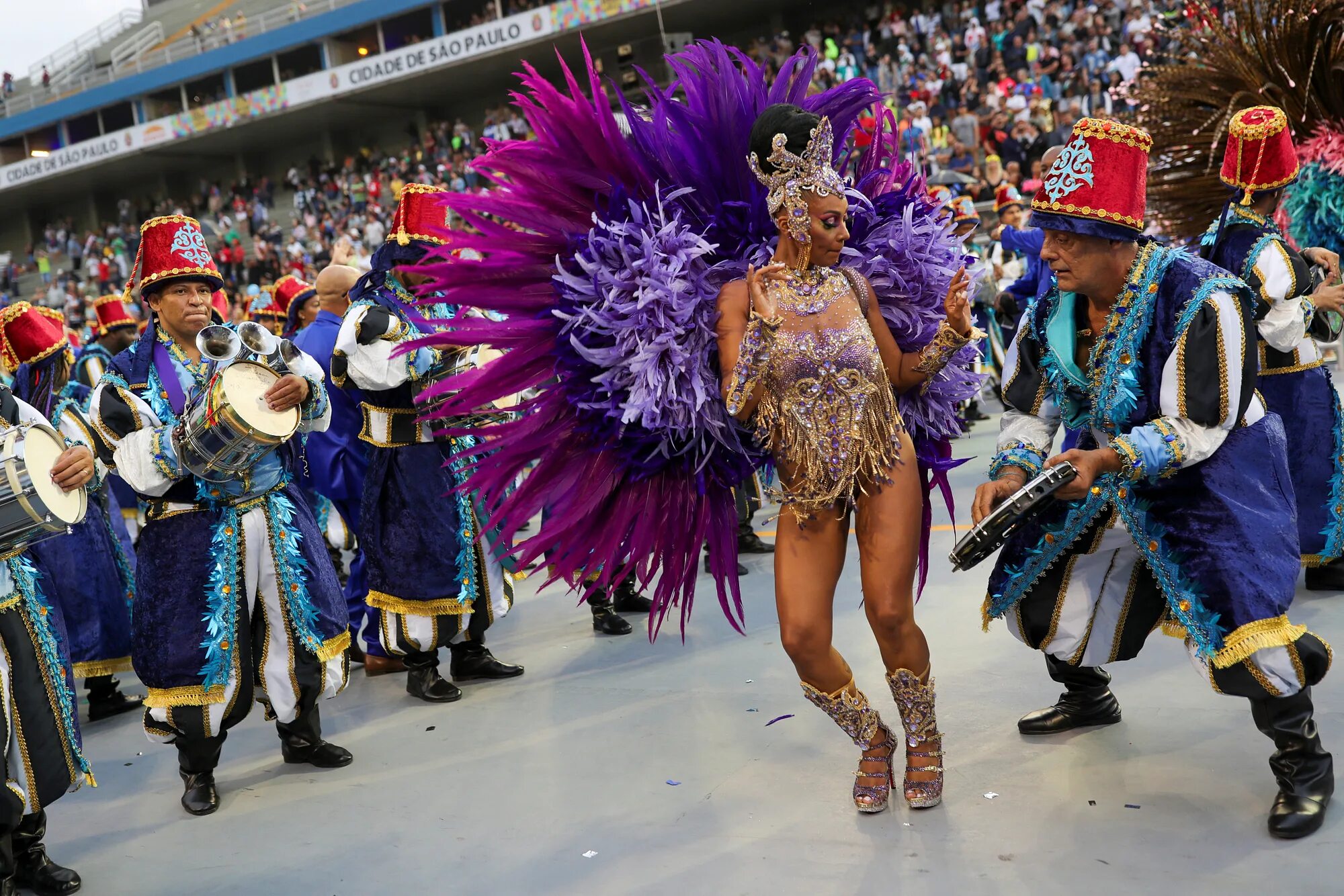 Карнавал уфф фото Картинки UN CARNAVAL