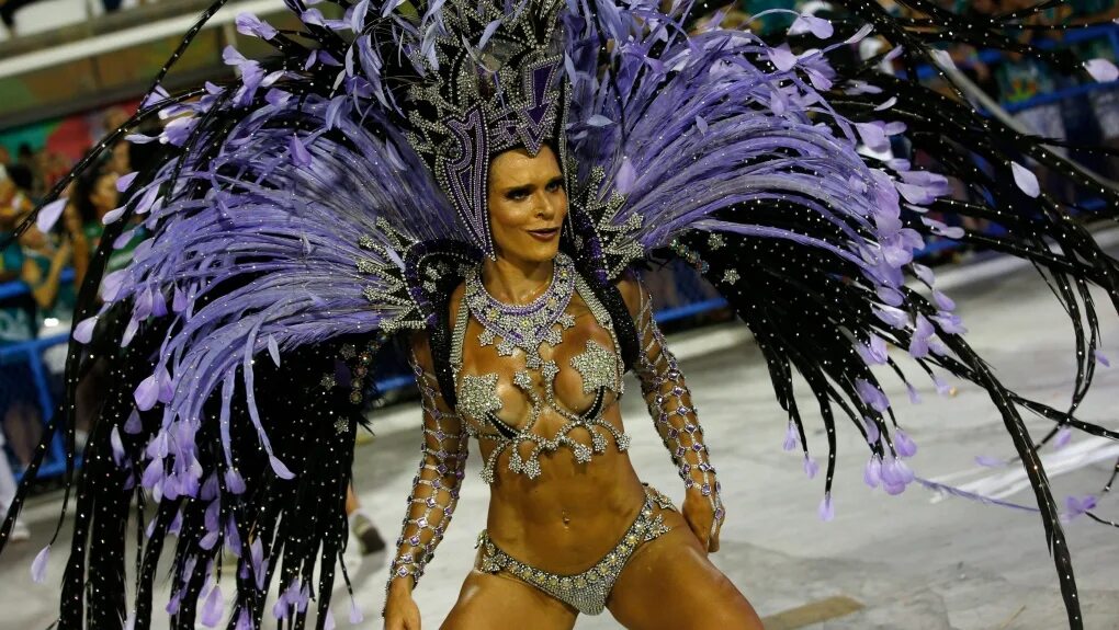 Карнавал в бразилии фото девушек 13 Fabulous Costumes From the Rio de Janeiro Carnival, samba carnival bra - cvu.