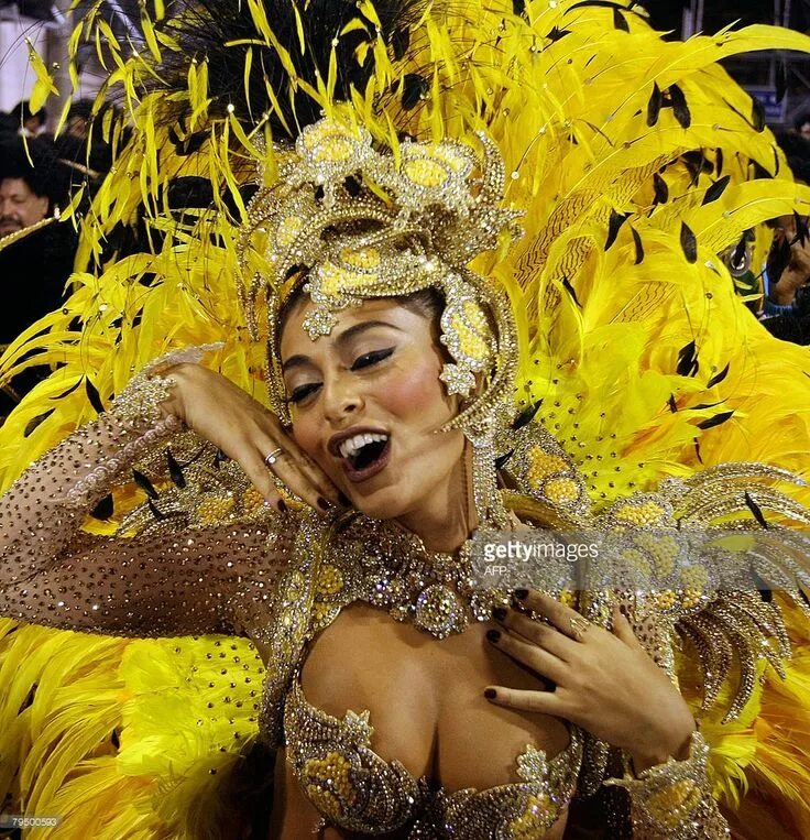 Карнавал в бразилии фото девушек Juliana Paes, Queen of the Drums of Unidos de Viradouro samba school... Vestuári