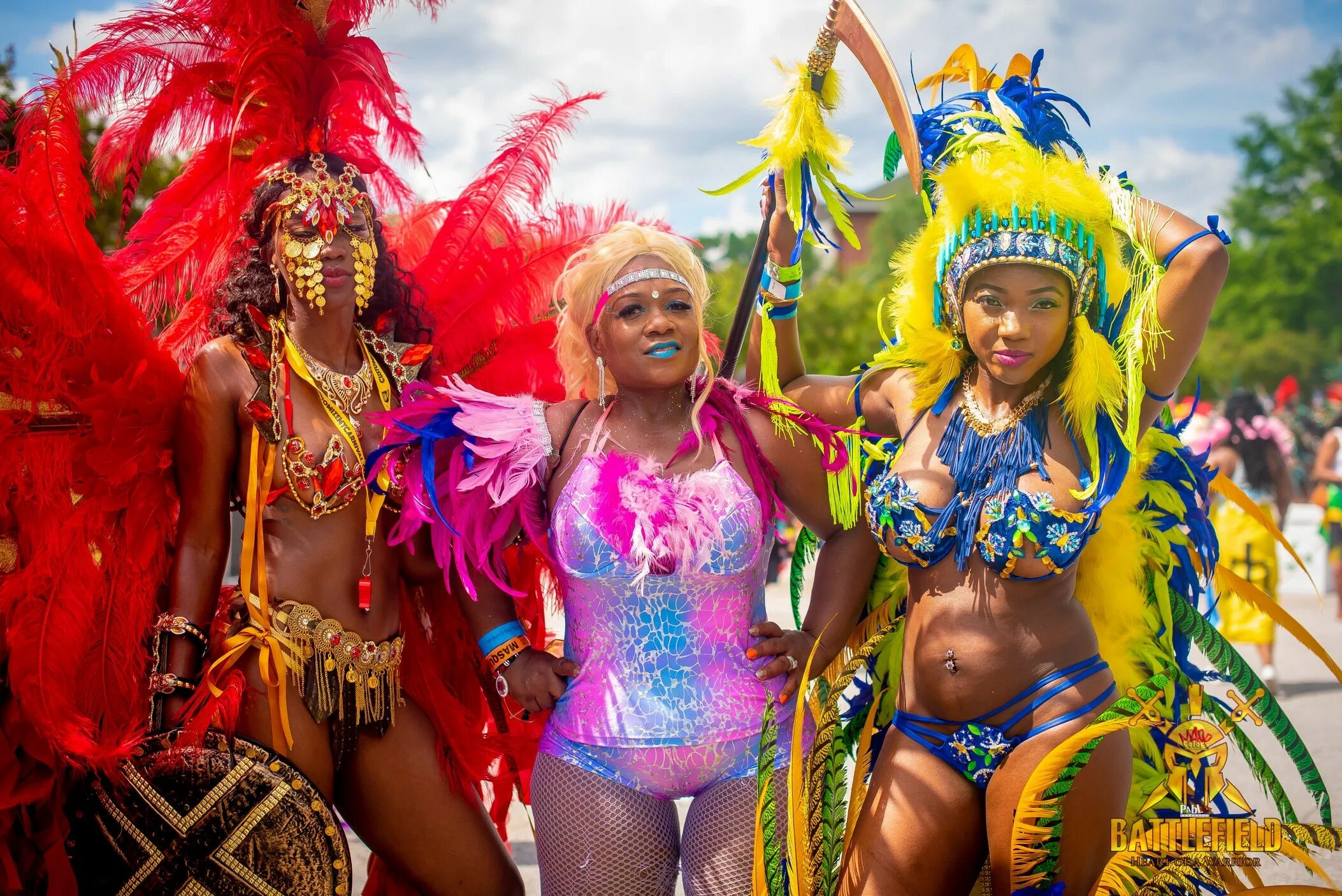 Карнавал жаркие фото MADD COLORS Atlanta Carnival Pictures