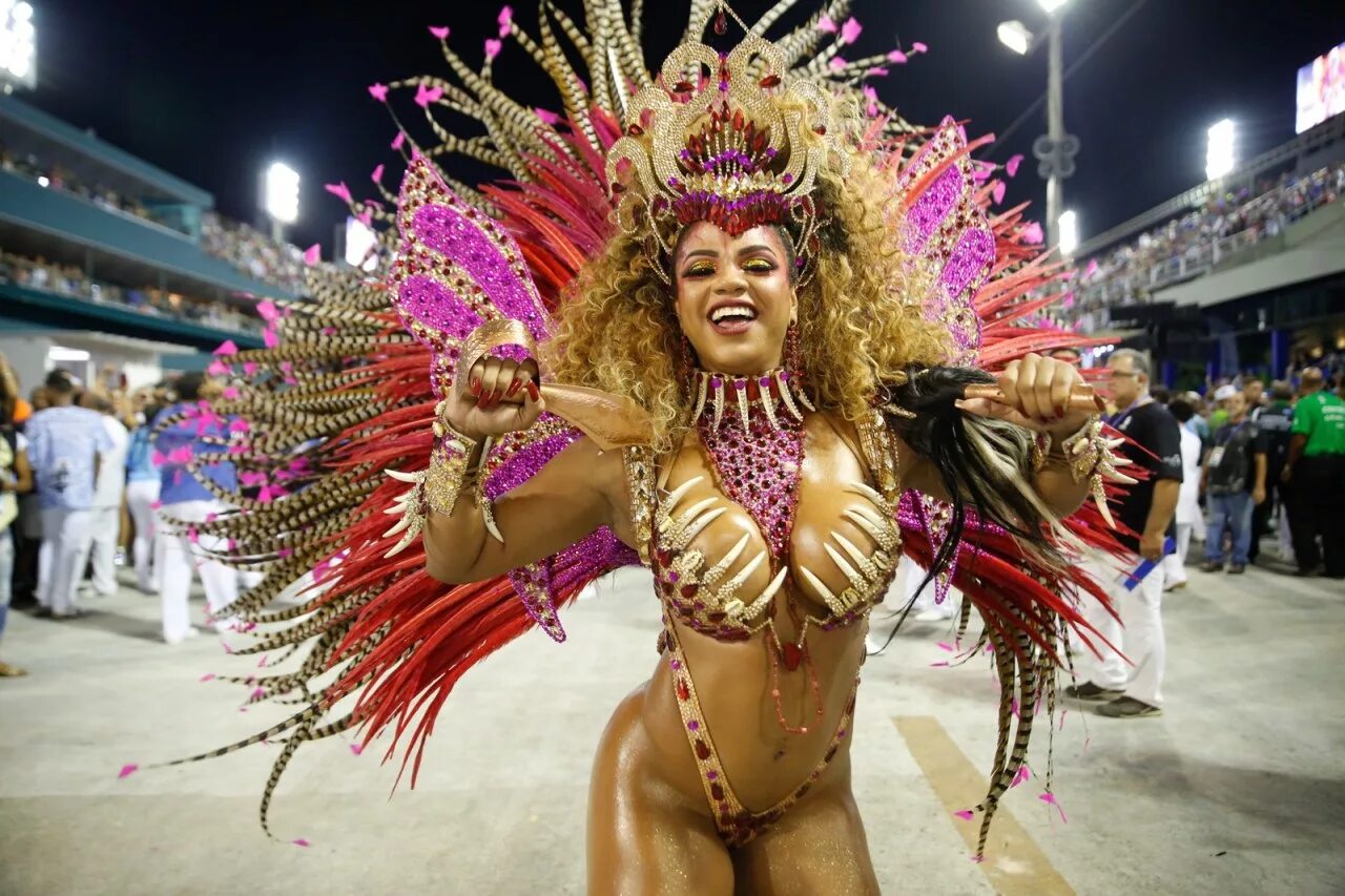 Карнавал жаркие фото Carneval in Rio de Janeiro: União da Ilha and Portela - PressClub World