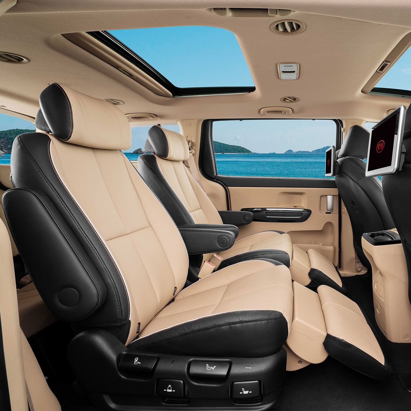 Карнивал фото салона Kia Carnival - Extravagant by Design. Booking Open Now