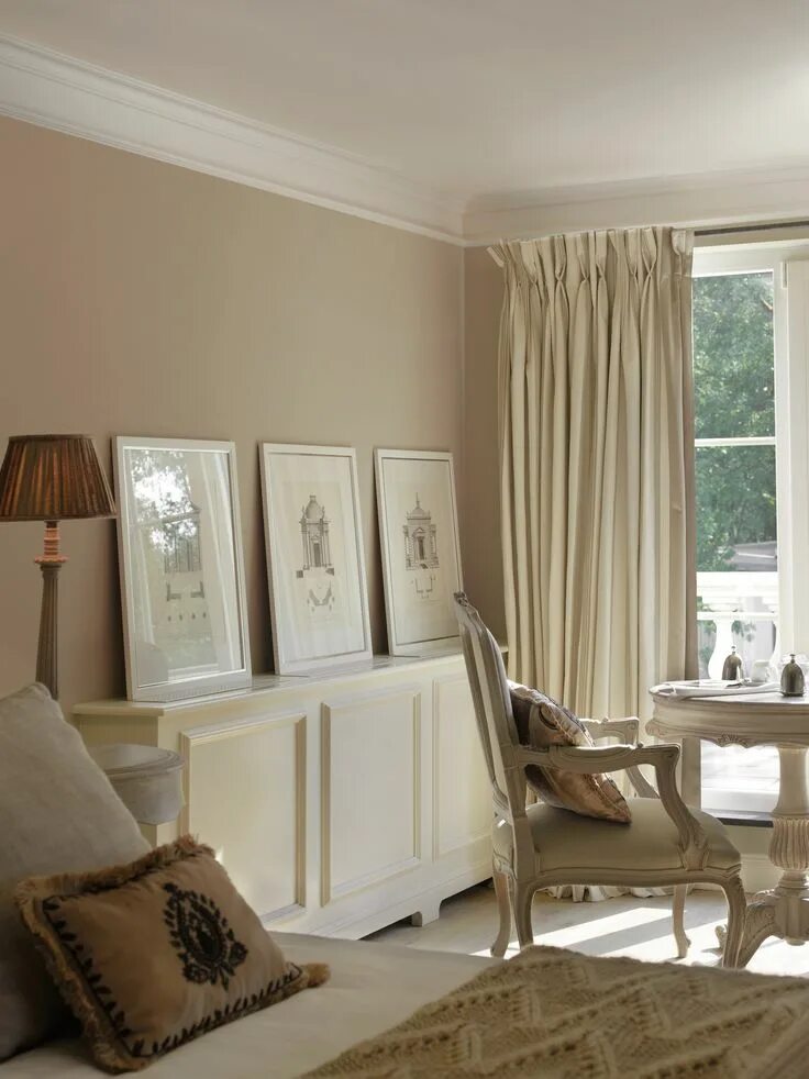 Карниз в интерьере гостиной #diseño #interiores #estilo #cama #ventana #arte #tendencia #deco Архитектурный 