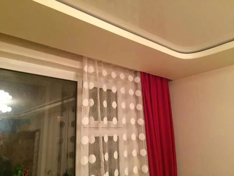 Карниз в нише потолка фото Монтаж перфорированного натяжного потолка в Ульяновске: 119 монтажников потолков