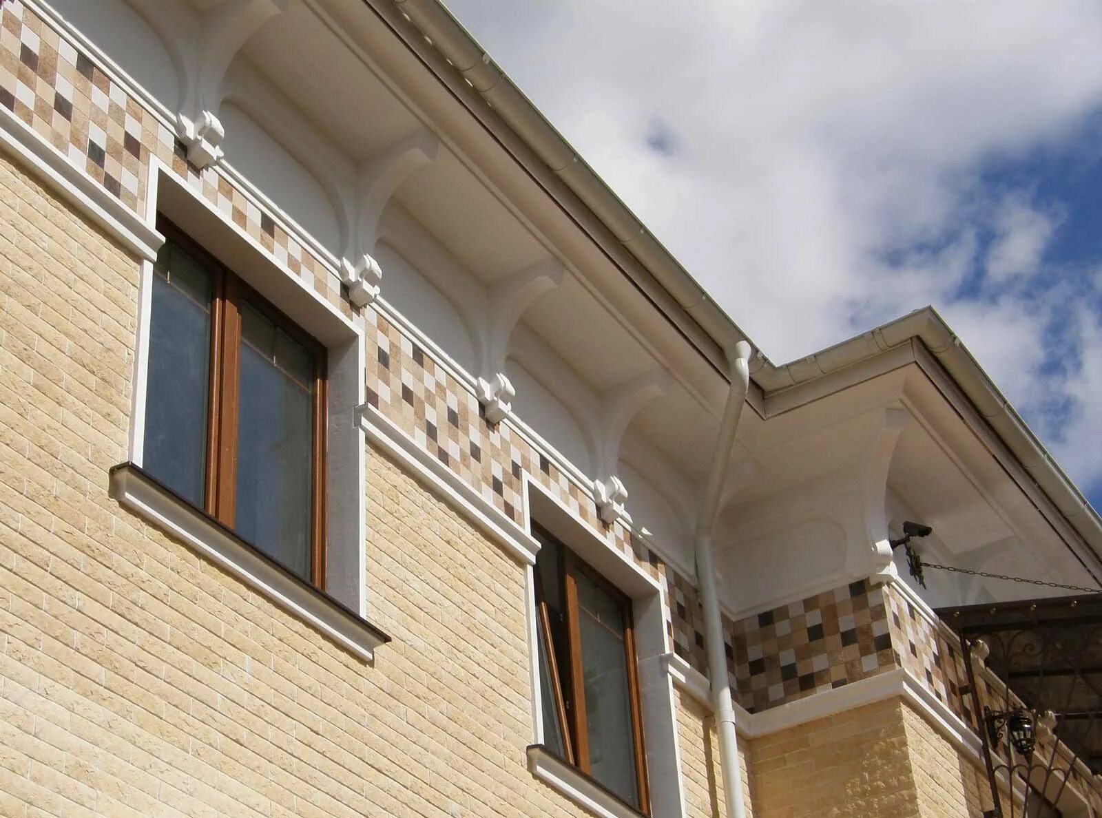 Карниз здания фото Карниз фасада дома