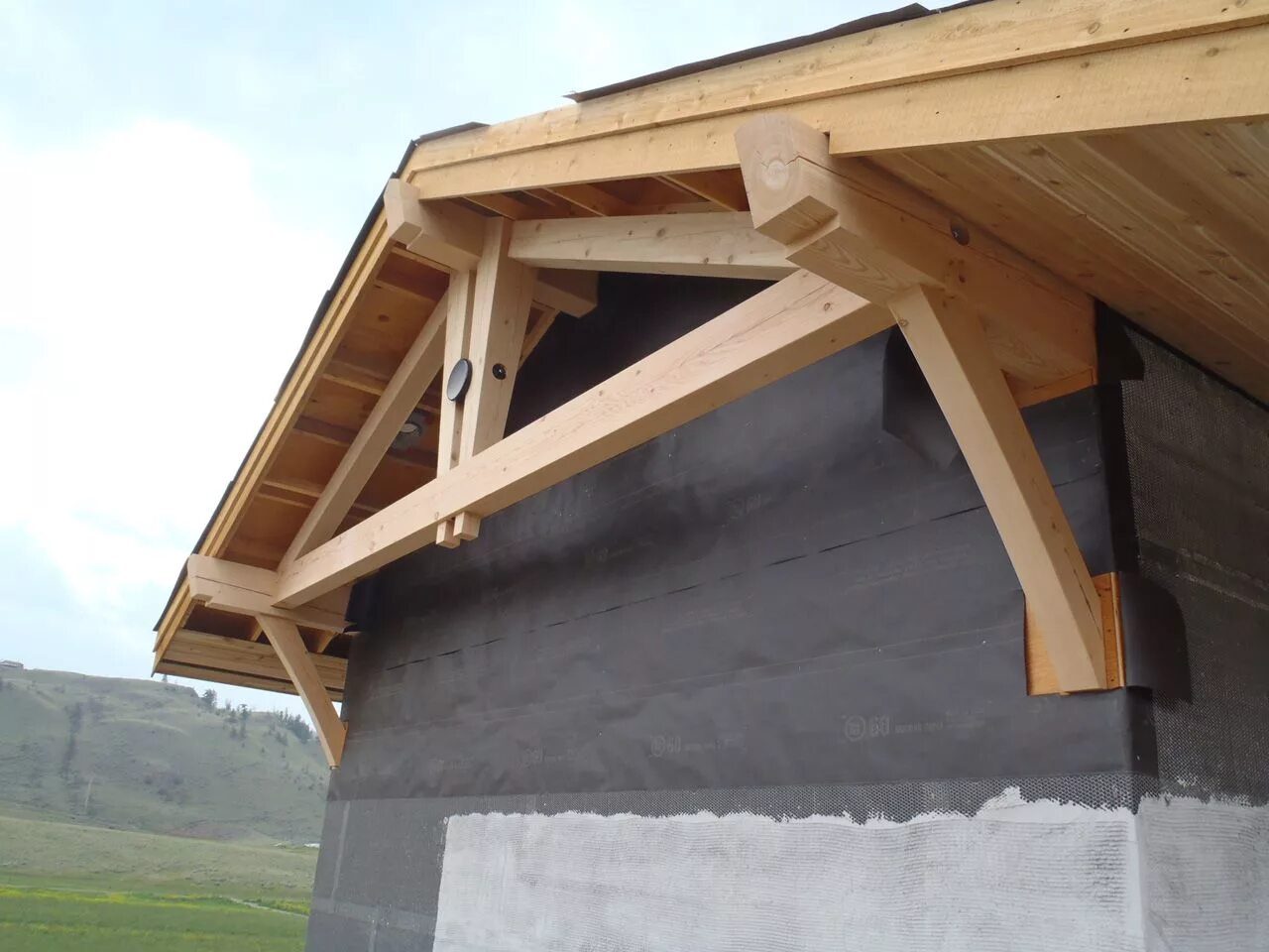 Карнизный свес двускатной крыши фото heavt timber gable trusses - Google Search